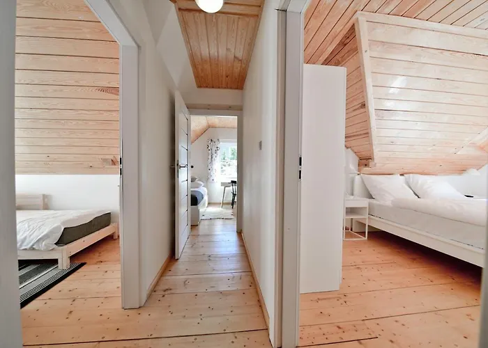 Dom wakacyjny Górski Koło Karpacza- Apartamentuj *